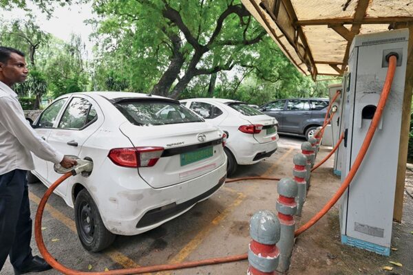 EV infra | Battling range anxiety | India’s Electric Vehicle infrastructure